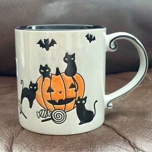 Black Cats with Jack O’Lantern, Bats and Candy Pieces 21oz Ceramic Halloween Mug